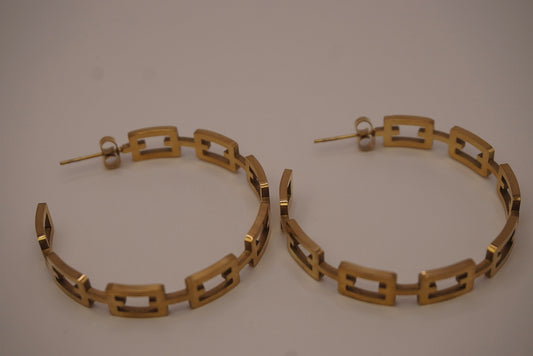 ELARA Chain Earrings