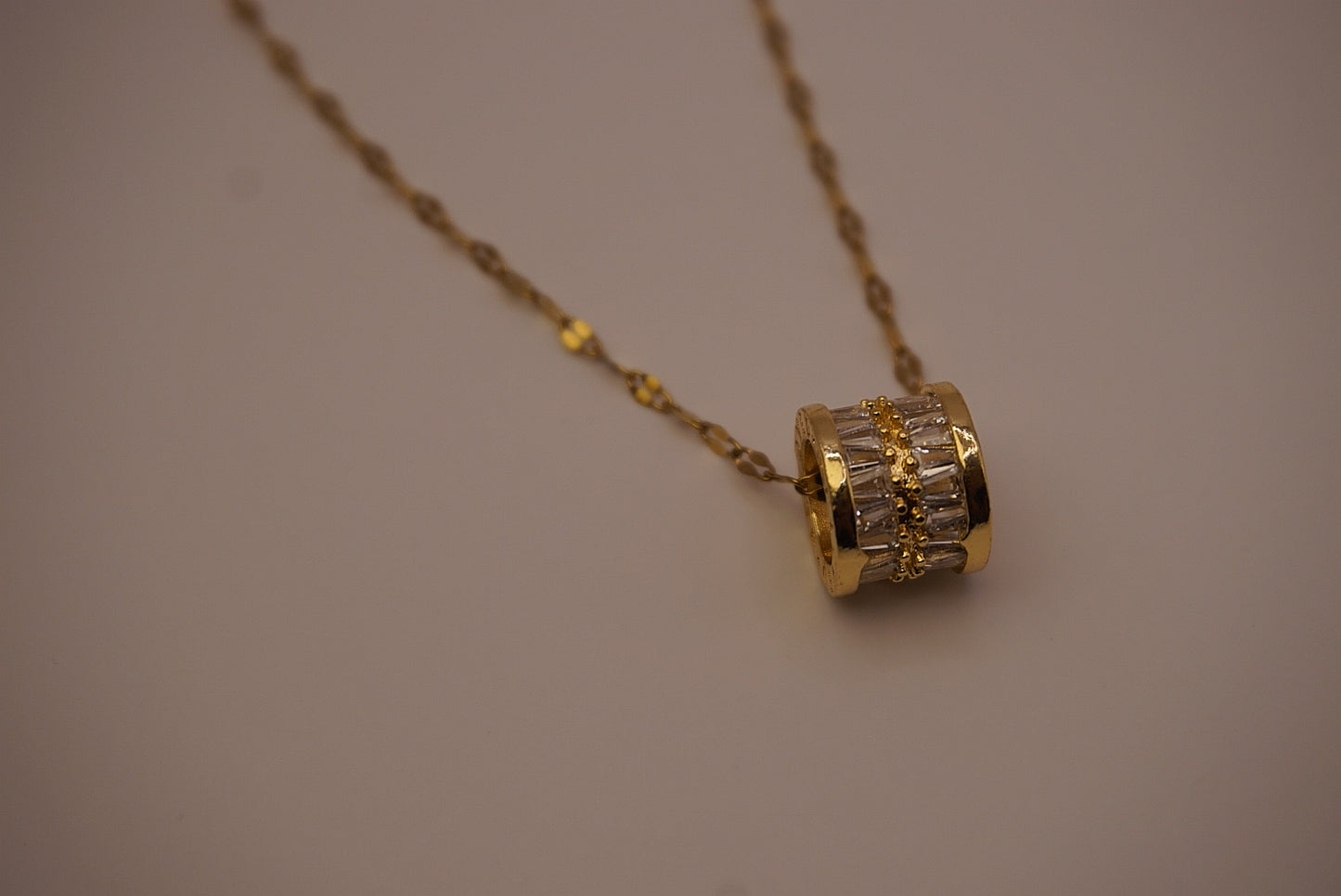 DELIAH Barrel Necklace