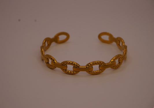 ELARA Chain Bracelet