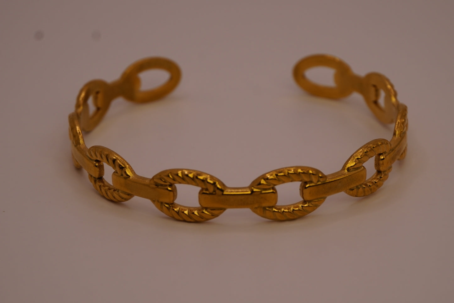 ELARA Chain Bracelet