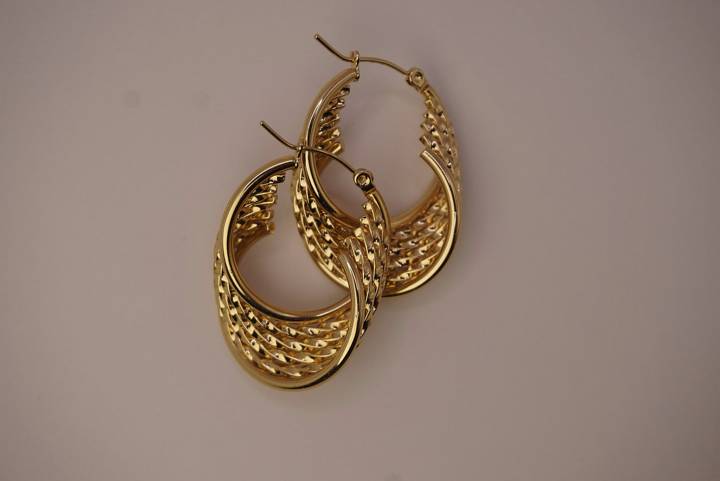 LOOMA Hoops