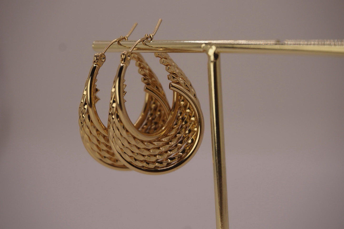 LOOMA Hoops