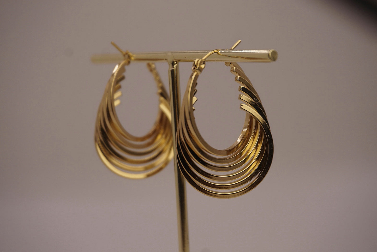 MAYA Hoops