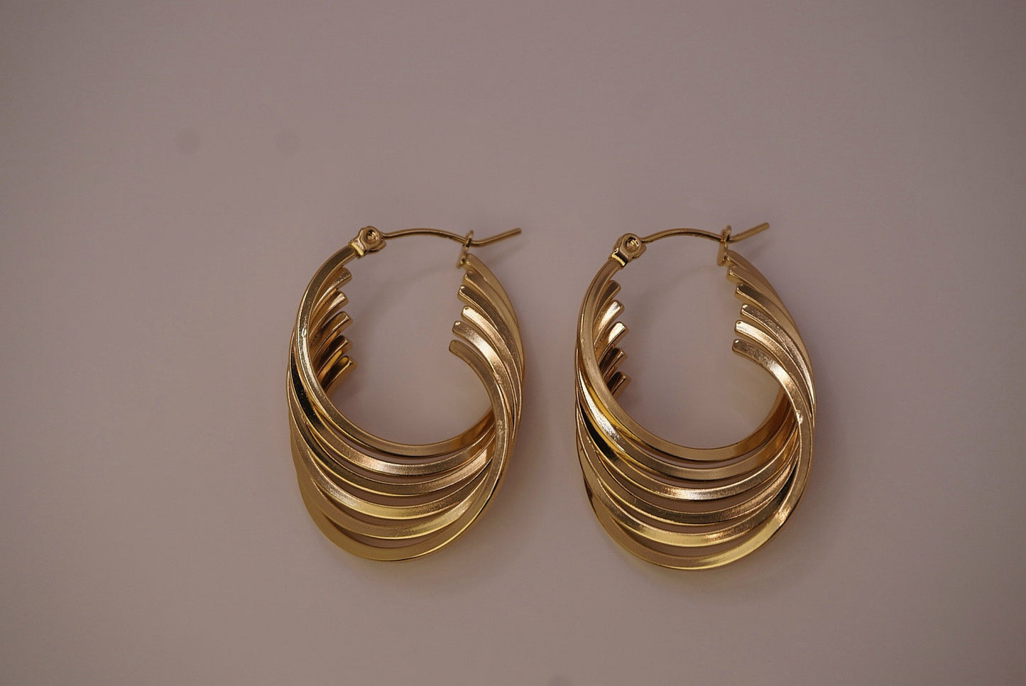 MAYA Hoops