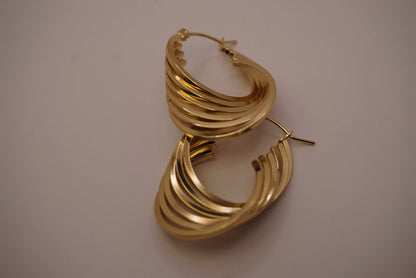MAYA Hoops