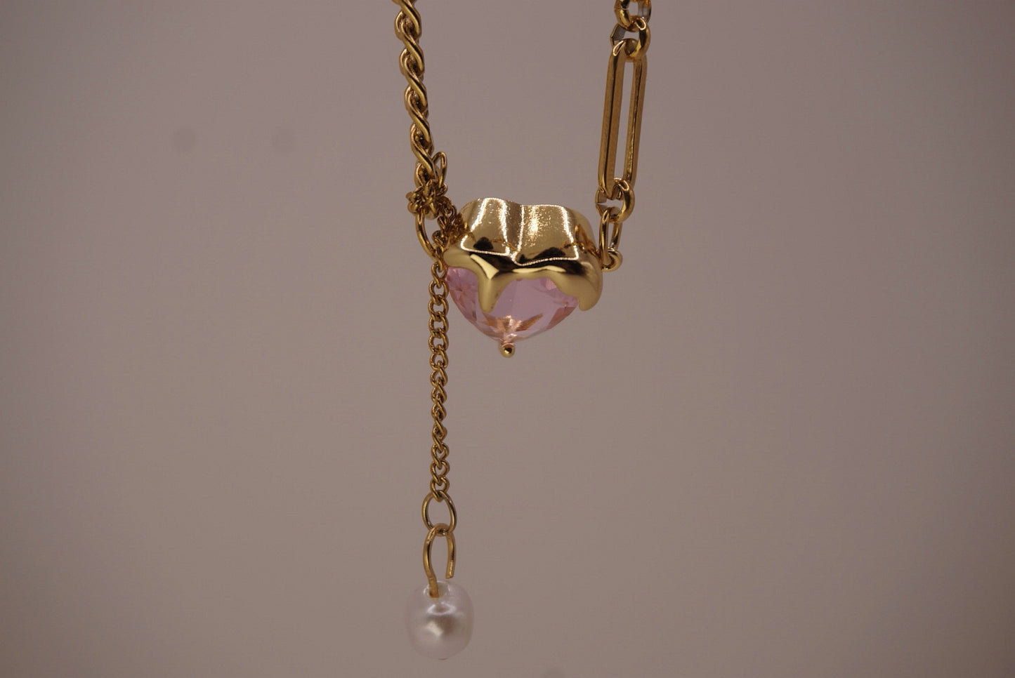 MIRAE Heart Necklace
